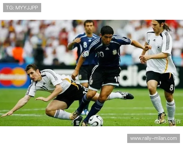 索马里裔足球球星的成就与影响力以及他们在世界足坛的独特地位