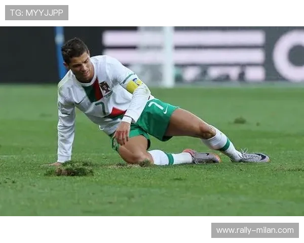 足球明星畅游世界 探索各地文化与足球的独特魅力